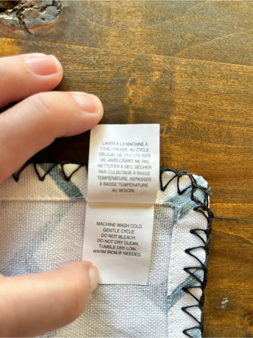 Pier 1 Geometric Pattern Cotton Napkins (4)White & Blue w/Black Stitch Trim NWT